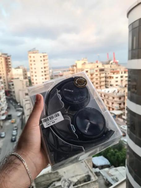 للبيع سماعات Sony اورجنيال وكالة استعمال قليل جدا جدا