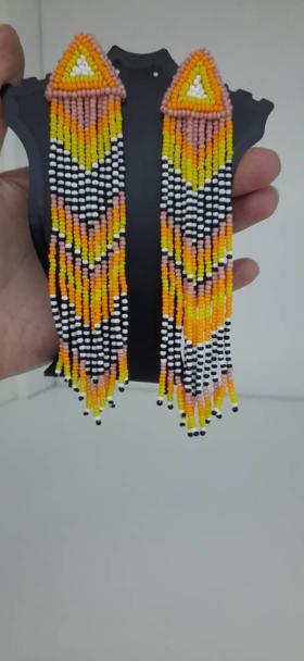 حلق برتقالي طويل