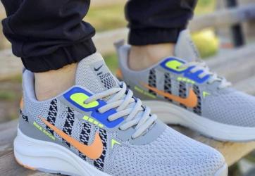 sport shoes Image
