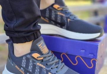 sport shoes Image