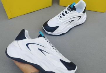 sport shoes Image