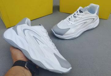 sport shoes Image