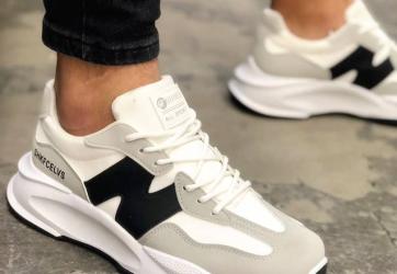 sport shoes Image