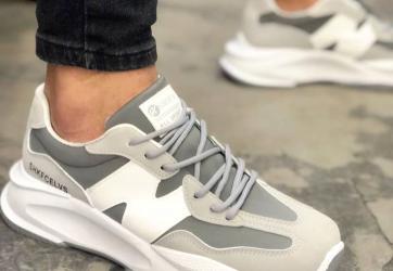 sport shoes Image