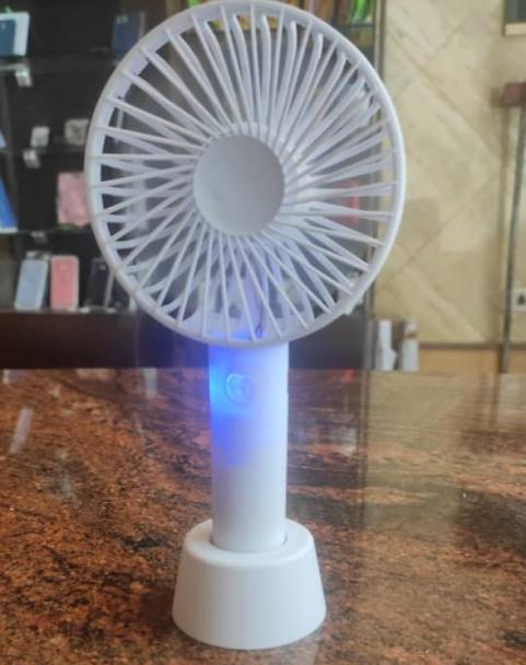 مروحه مع قاعده